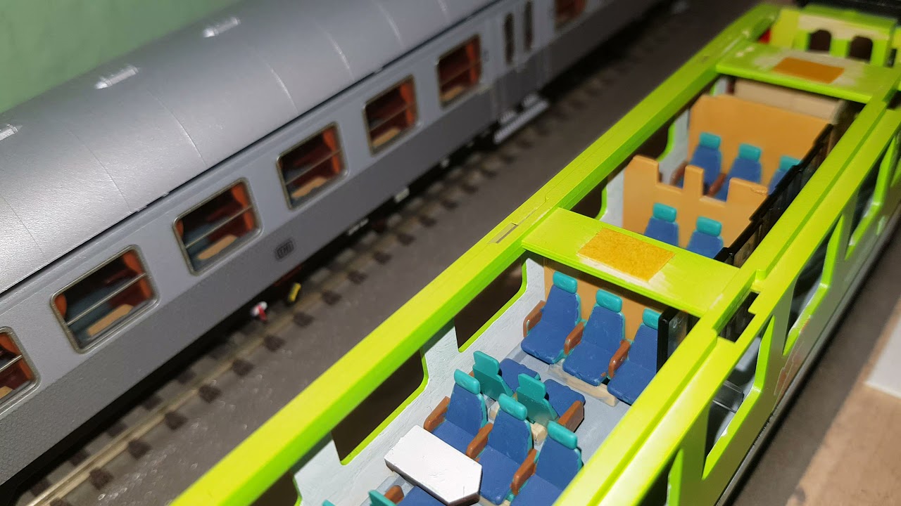 Flixtrainwagen von Piko und Roco