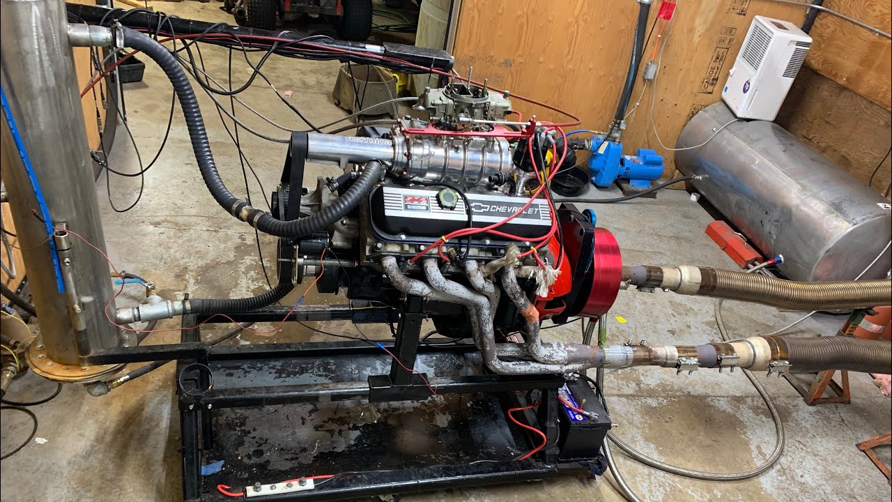 Blown 502 big block on the dyno