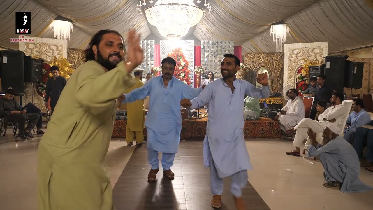 Karan Khan | Maindy Lewanai De | Da Meeny Mazhab | Live Music | Kkhan Band مٸېندې لېونۍ دي
