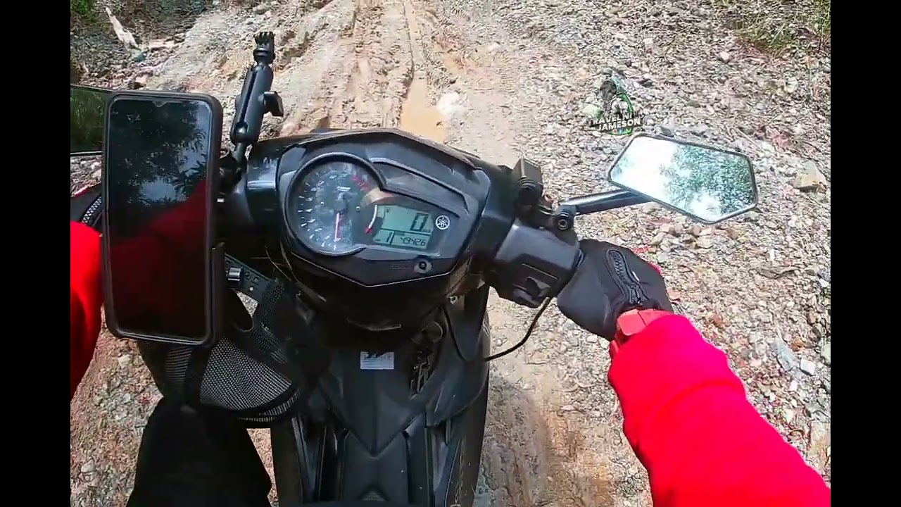 Pasyal tyo dito sa ginagawa nilang daanan mula tadao pasuquin to bangui ilocos napaka epic na daanan