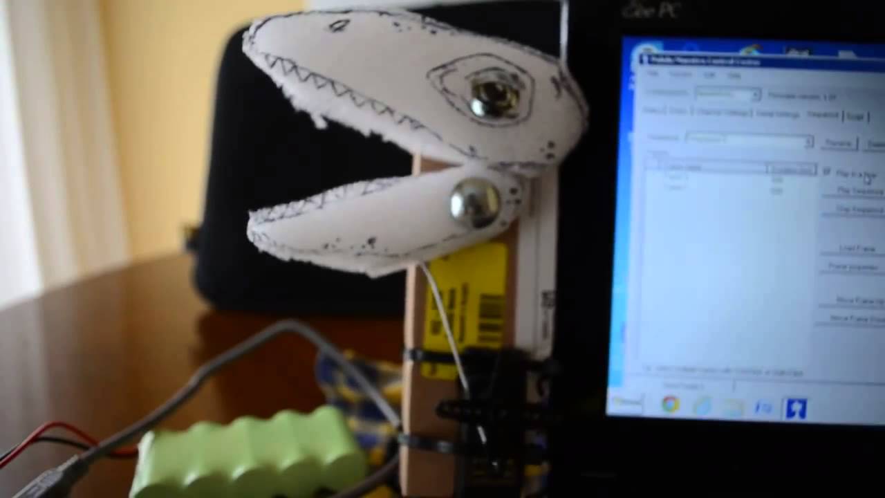 Learning to control a servo motor with Pololu