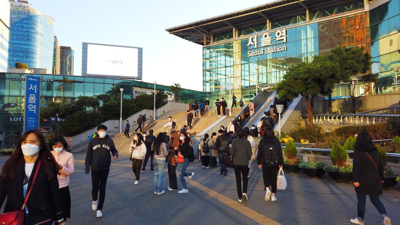 서울역 - Walking around Seoul Station, Seoul, Korea