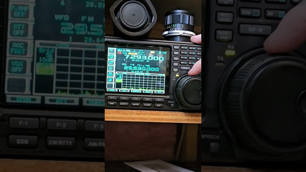 weak am station on 40m coming in #hamoperator #hamradio #radio #ham #am