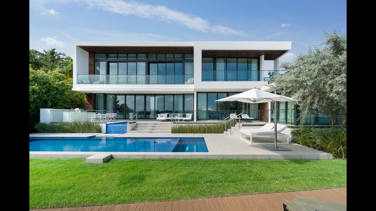 8 W Rivo Alto Dr, Miami Beach