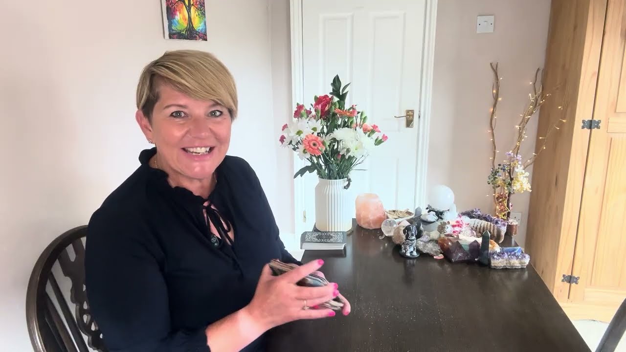 💐🤍YOUR QUICK MID WEEK ENERGY CHECK IN READING. ALL SIGNS. TIME STAMPED💐🤍