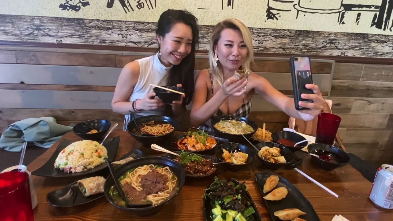 Magic Noodle Mukbang in Las Vegas with Sam!! #RainaisCrazy