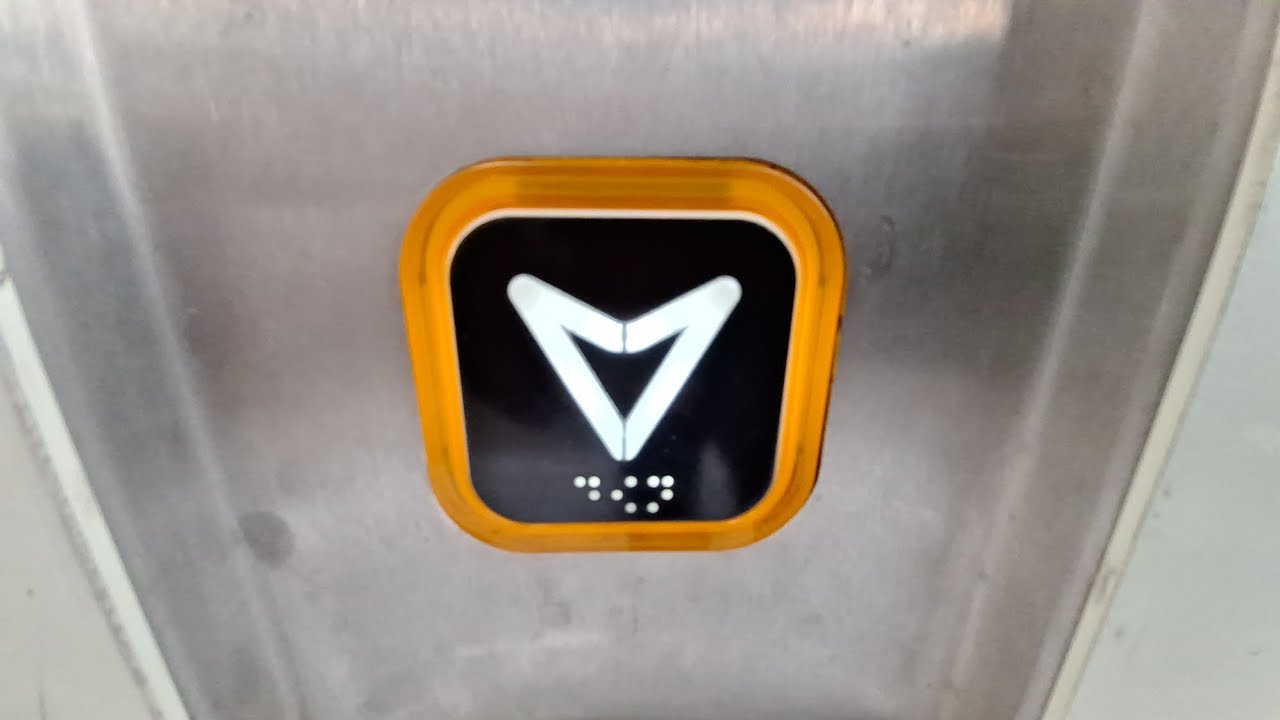 Stannah Glass Lifts to Princes Street at the Edinburgh Waverley Train Station in Edinburgh