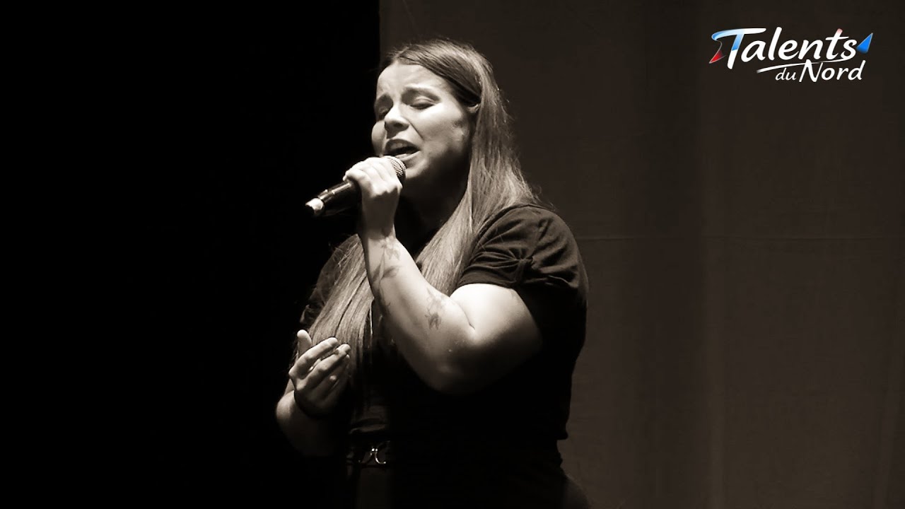 Eloise - Hurt - Christina Aguilera - Version Cover «Version Reprise» Version Noir et Blanc