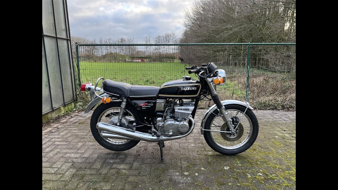 003 - Suzuki GT380 black and gold - cold start