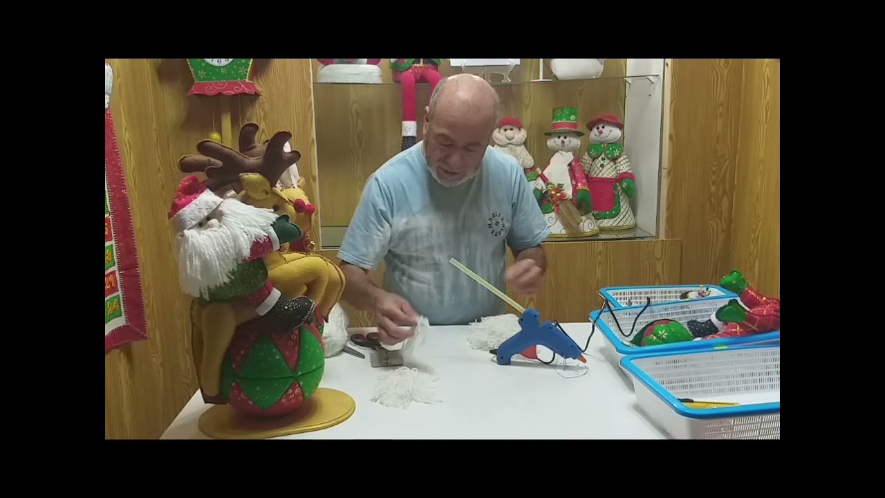 Cuadernillo Navidad 12: Santa con reno volador