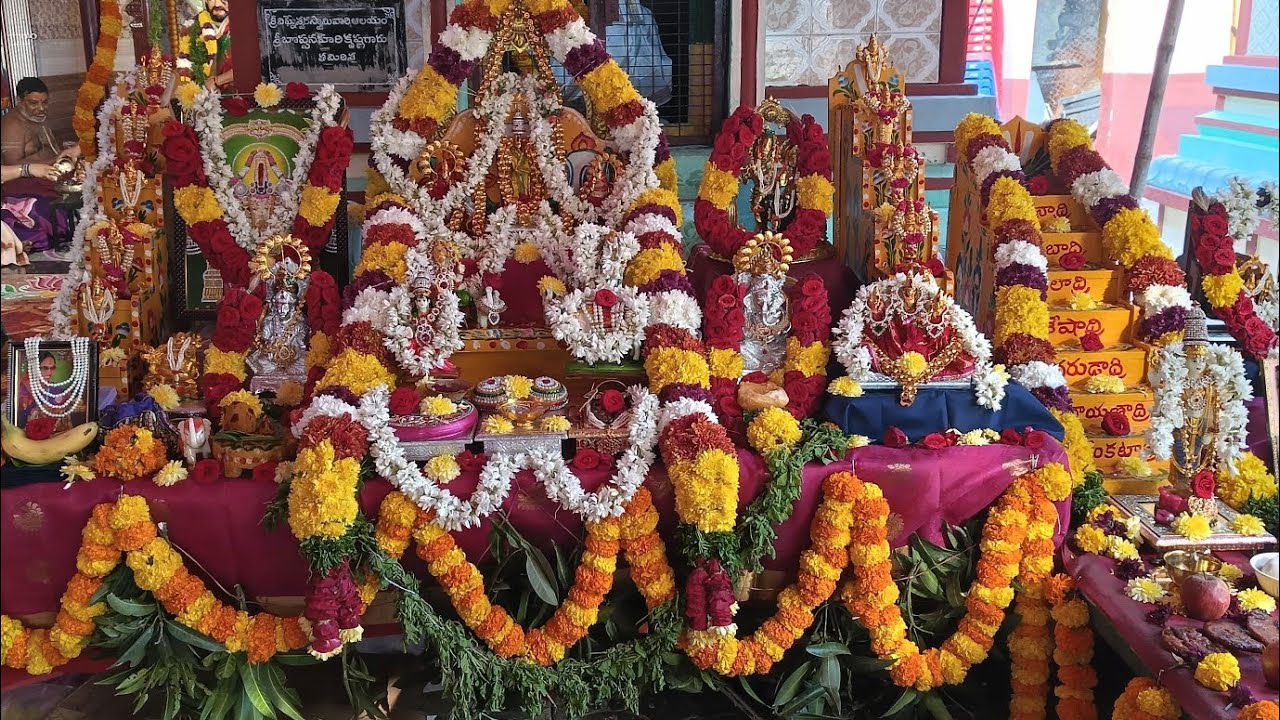 శ్రీనివాస గానామృతం ఎవరైనా చేయించుకోవాలి అనుకుంటే కాల్ చేయండి 6305175529