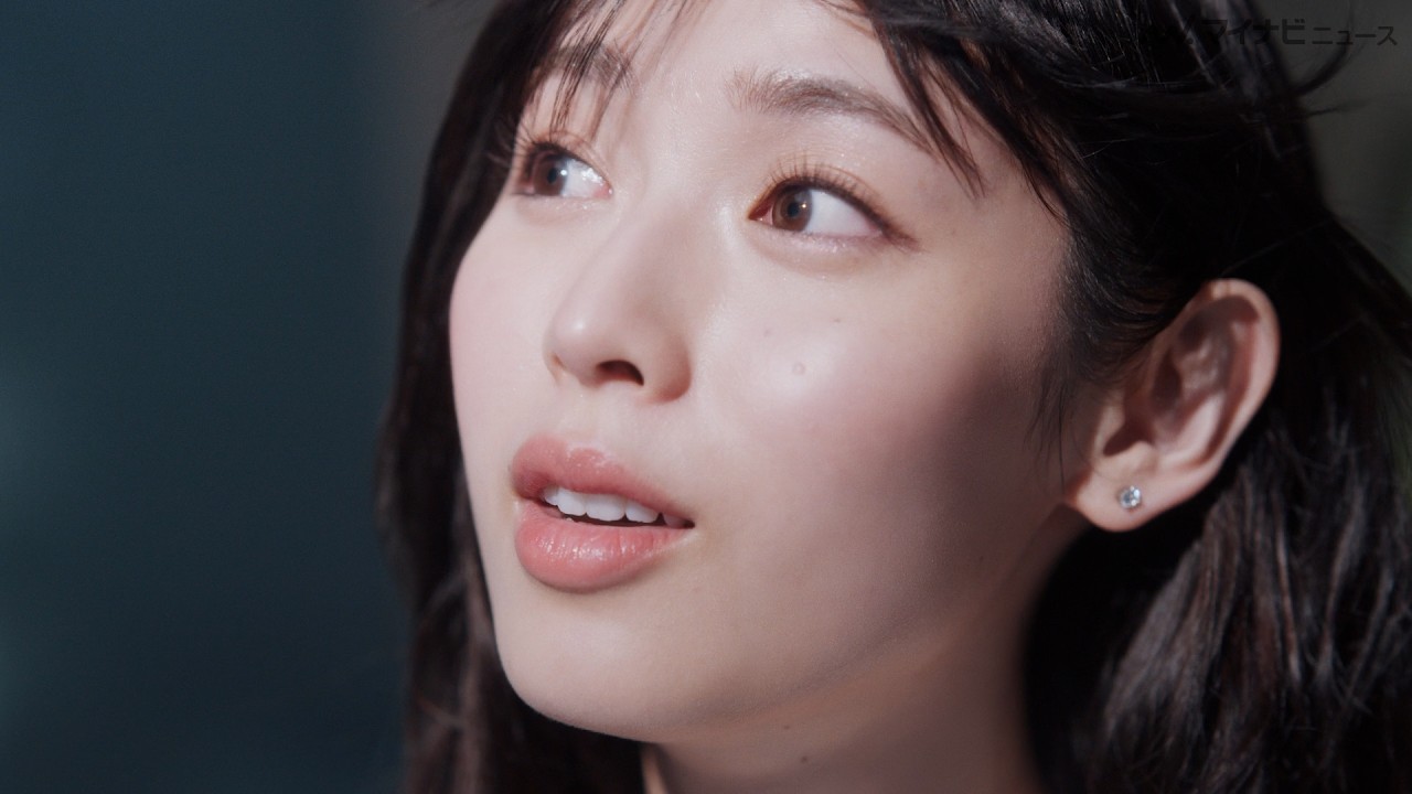白石聖、風に髪をなびかせ美肌が煌めく！「フェアルーセント」 新CM＆メイキング・インタビュー公開