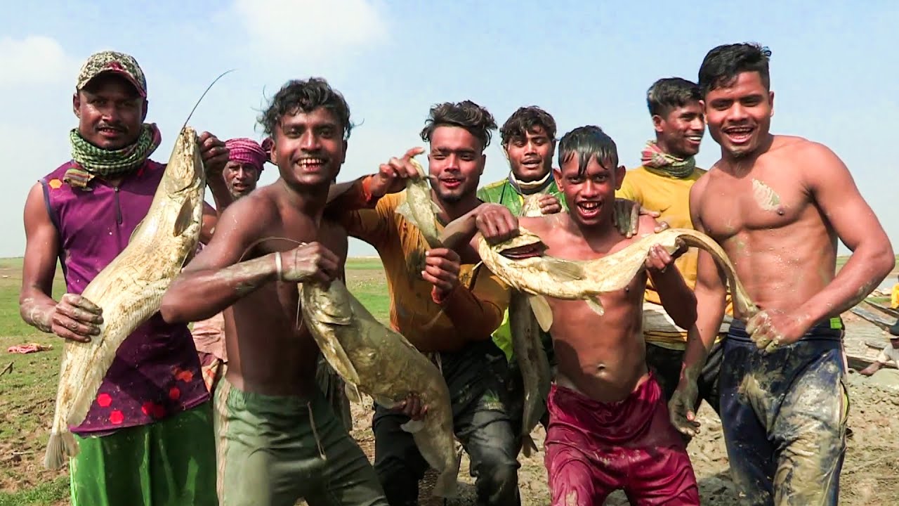 হাওরে মাছ ধরা নিয়ে একি কান্ড || Panorama Documentary