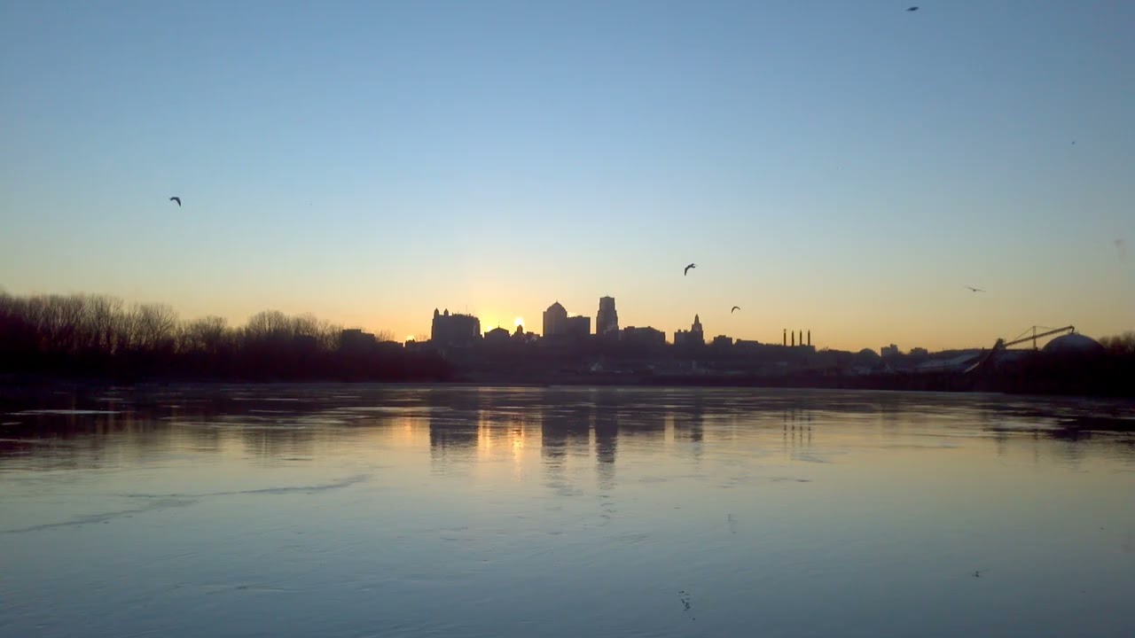 Kansas City Sunrise #TimeLapse #rivers #Sunrise #KCMO