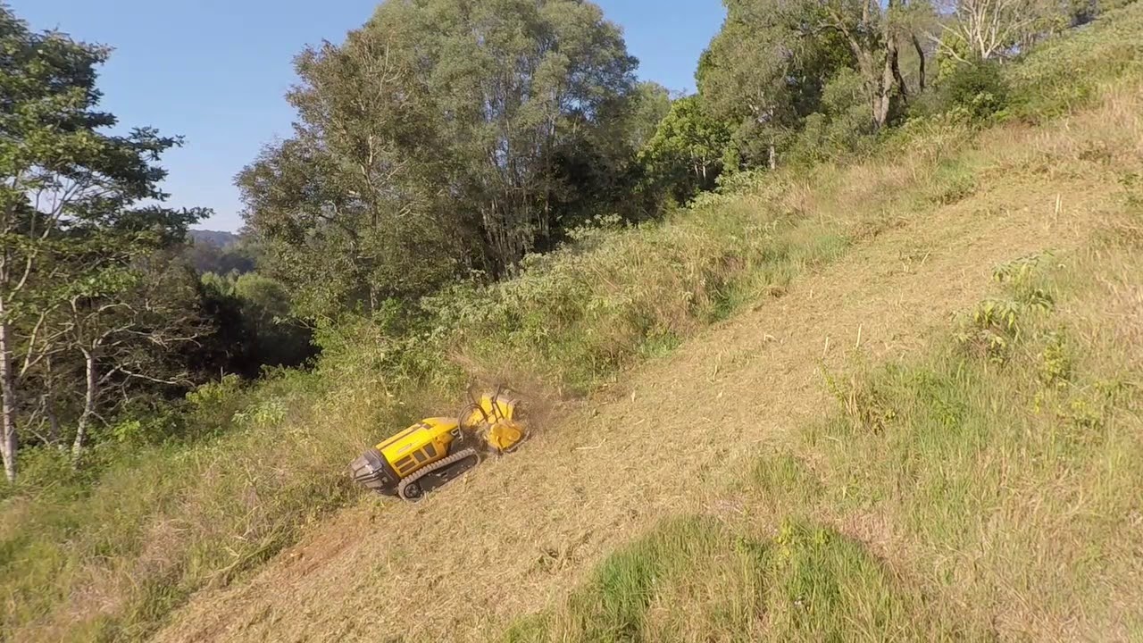 McConnel RC75 Robocut