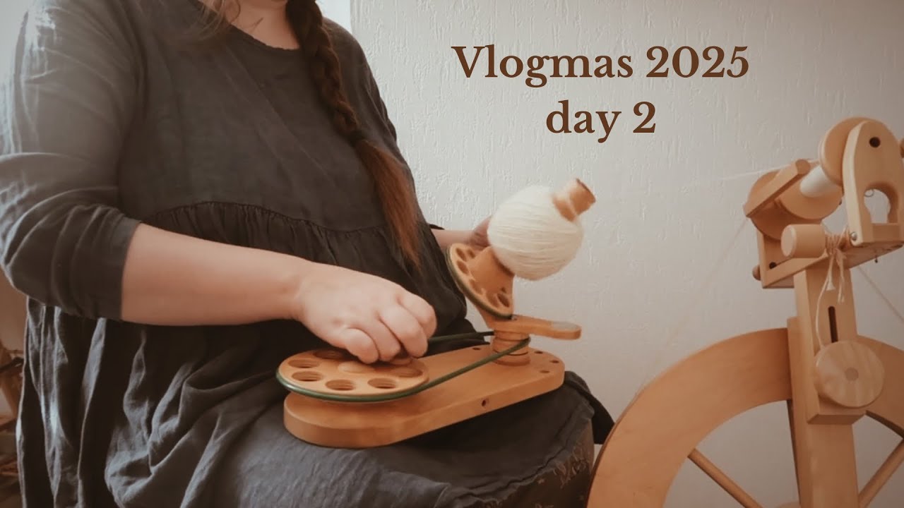 Vlogmas 2025 | Day 2 | A new (handspun) cast on 