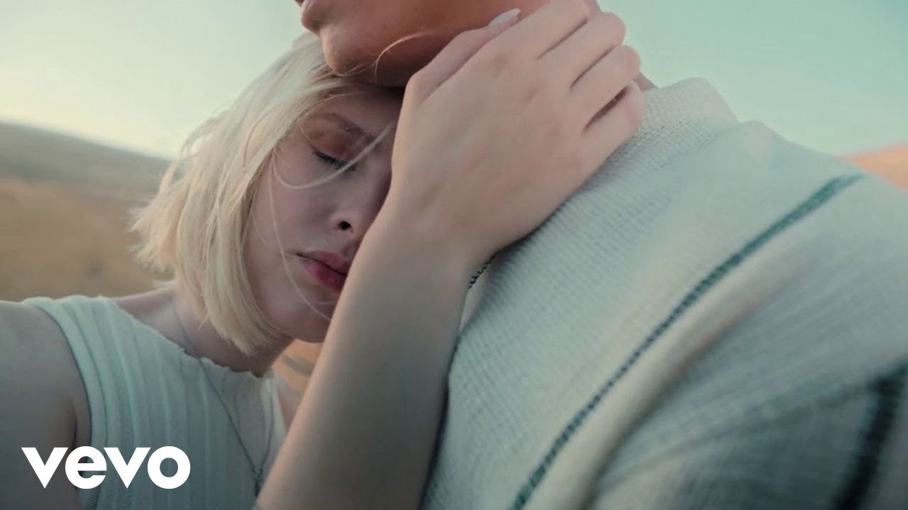 Maja Šuput, Mate Bulić - Dvije Lude