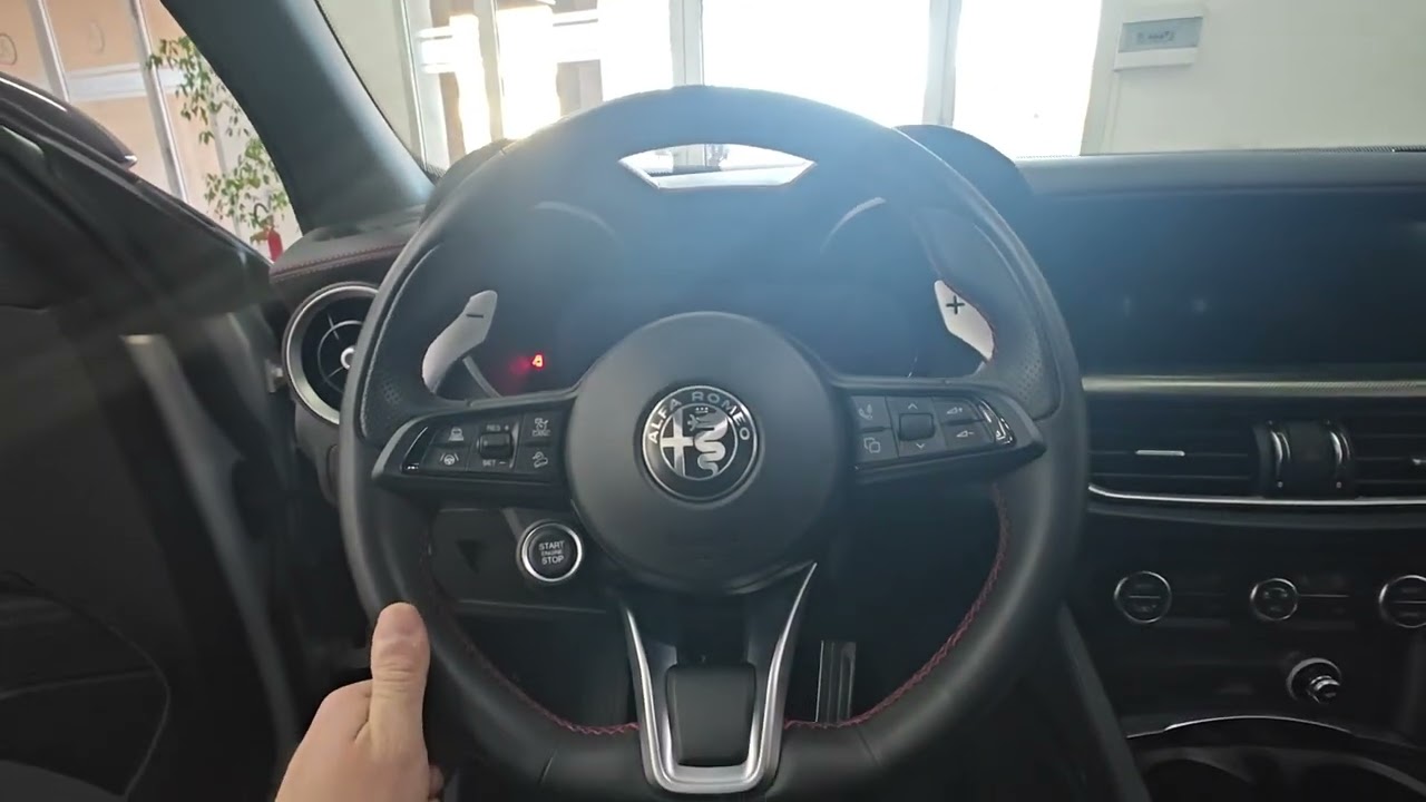 Alfa Romeo Stelvio Competizione Q4 | CIFARELLI AUTO