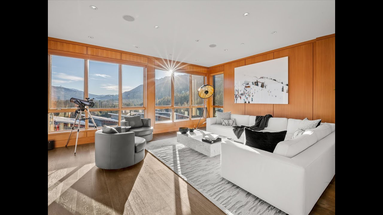 Tour a Custom-Built Ski Chalet in Whistler, British Columbia