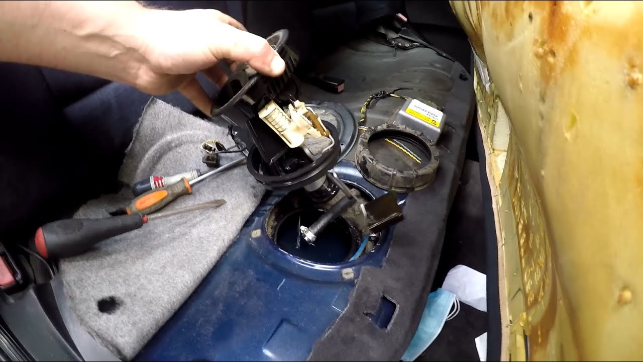 BMW e36 325 tds : Changer la pompe de gavage (pré-pompe, unité d'injection de carburant)