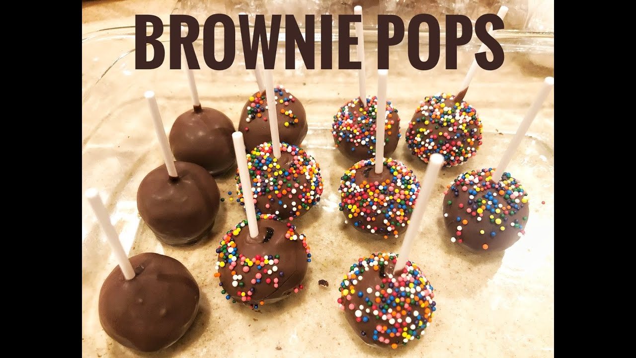 christmas treats | holiday treats |  Yummy Holiday Brownie Pops