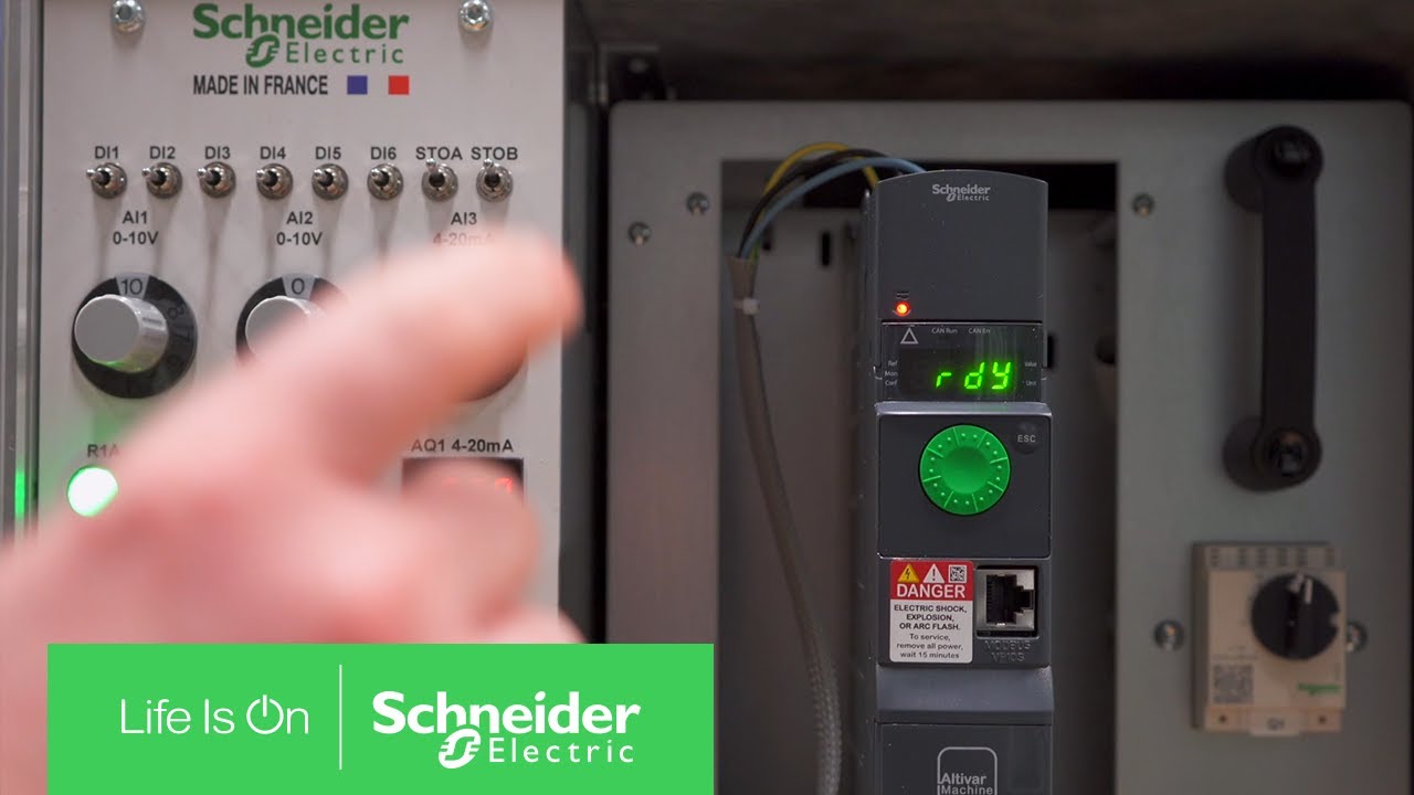 Come si configura l’Uscita Analogica AQ1 dell’Altivar 320 | Schneider Electric Italia