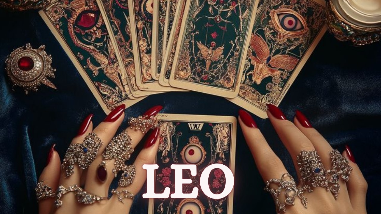 LEO HE'S SPYING ON YOU 🔎 👀 I'LL TELL YOU WHO THIS PERSON IS 🔮 FEBRUARY 2026 TAROT LOVE READING