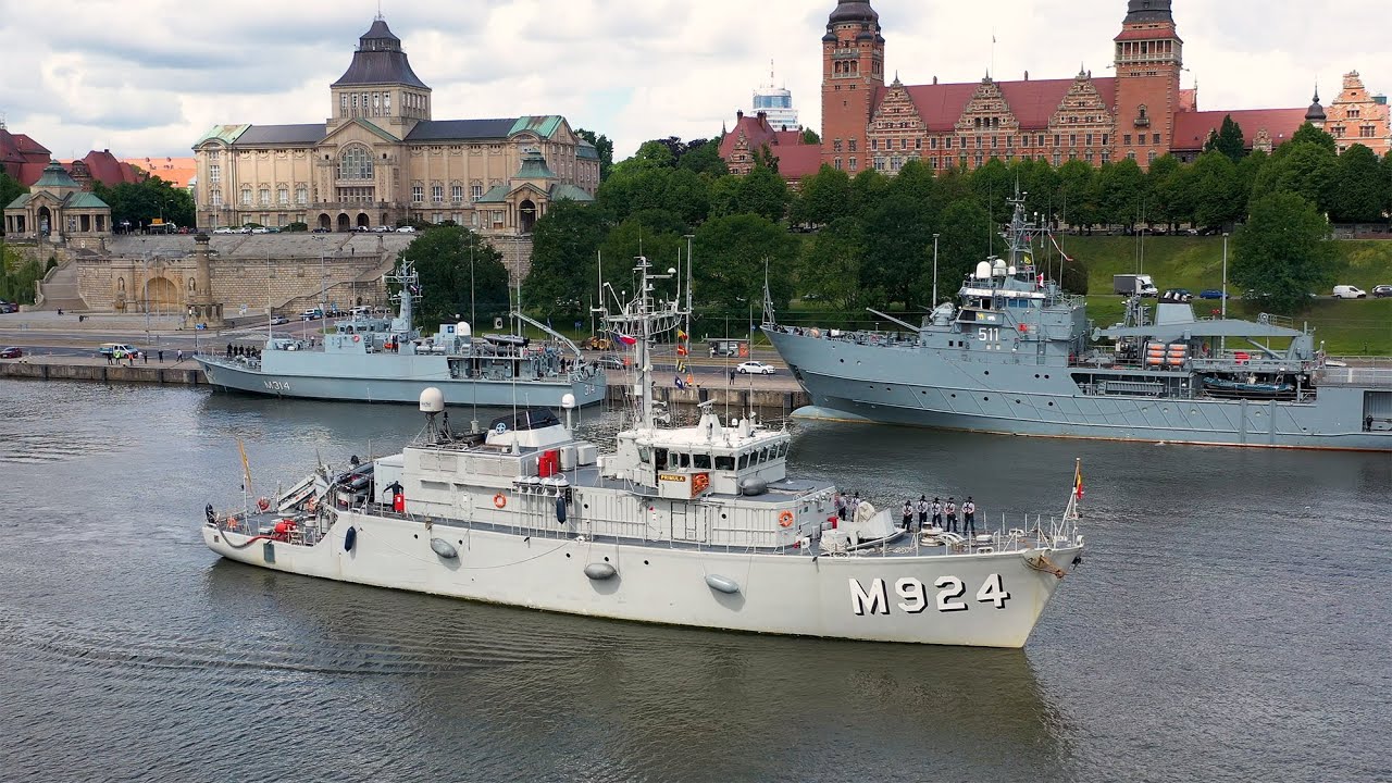 Okręty wojenne w Szczecinie (warships in Szczecin)