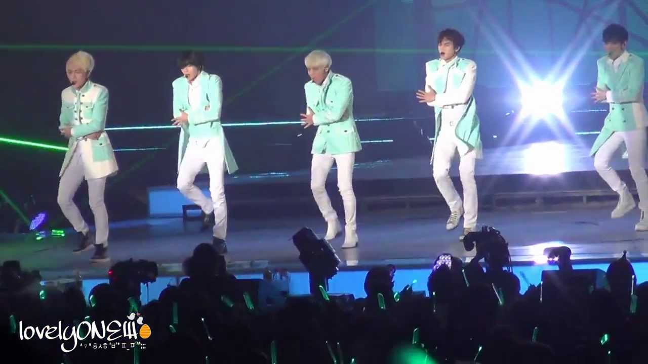 131224 JAT SHINee WORLD 2013~Boys Meet U~ In YOYOG - Everybody [Japanese ver.](ONEW Focus)