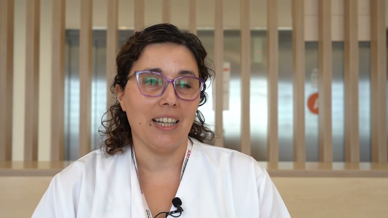 Quines condicions ha de reunir una persona amb sordesa per a ser candidata a l&rsquo;implant coclear?