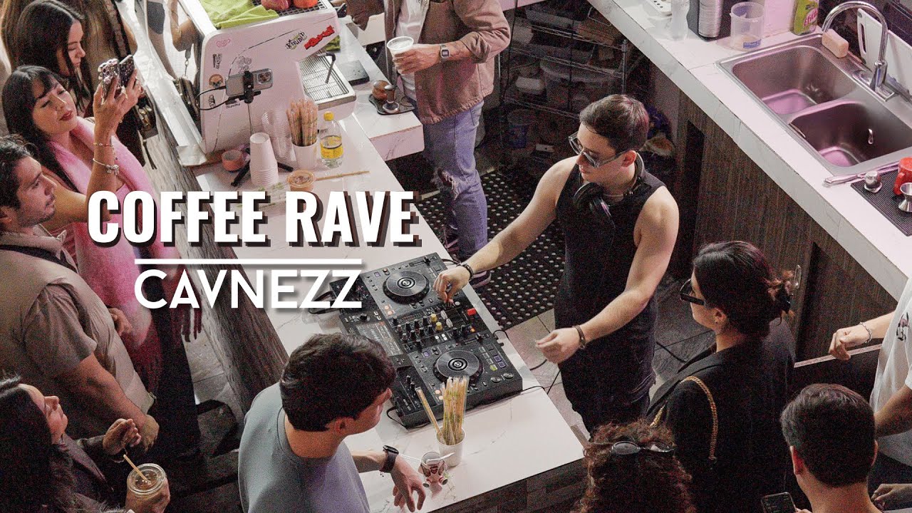 CAVNEZZ at ‪Rios Coffee Shop | Coffee Rave | Monterrey, México 4K | (Cavnezz, Diplo, Jeff Sorkowitz)