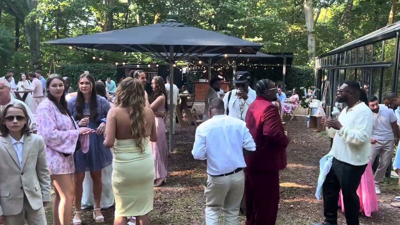 D&eacute;ze Surinaamse Band maakt van je Bruiloft &eacute;&eacute;n groot Feest! (Live Impressie)