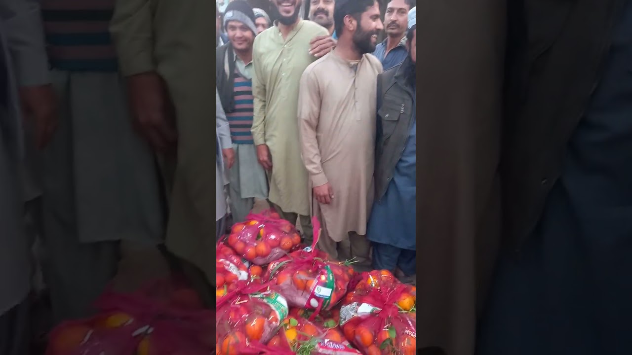 Fruits & Vegetable Rates Update Sabzii Mandi Bhakkar# share #food#like #subscribe 