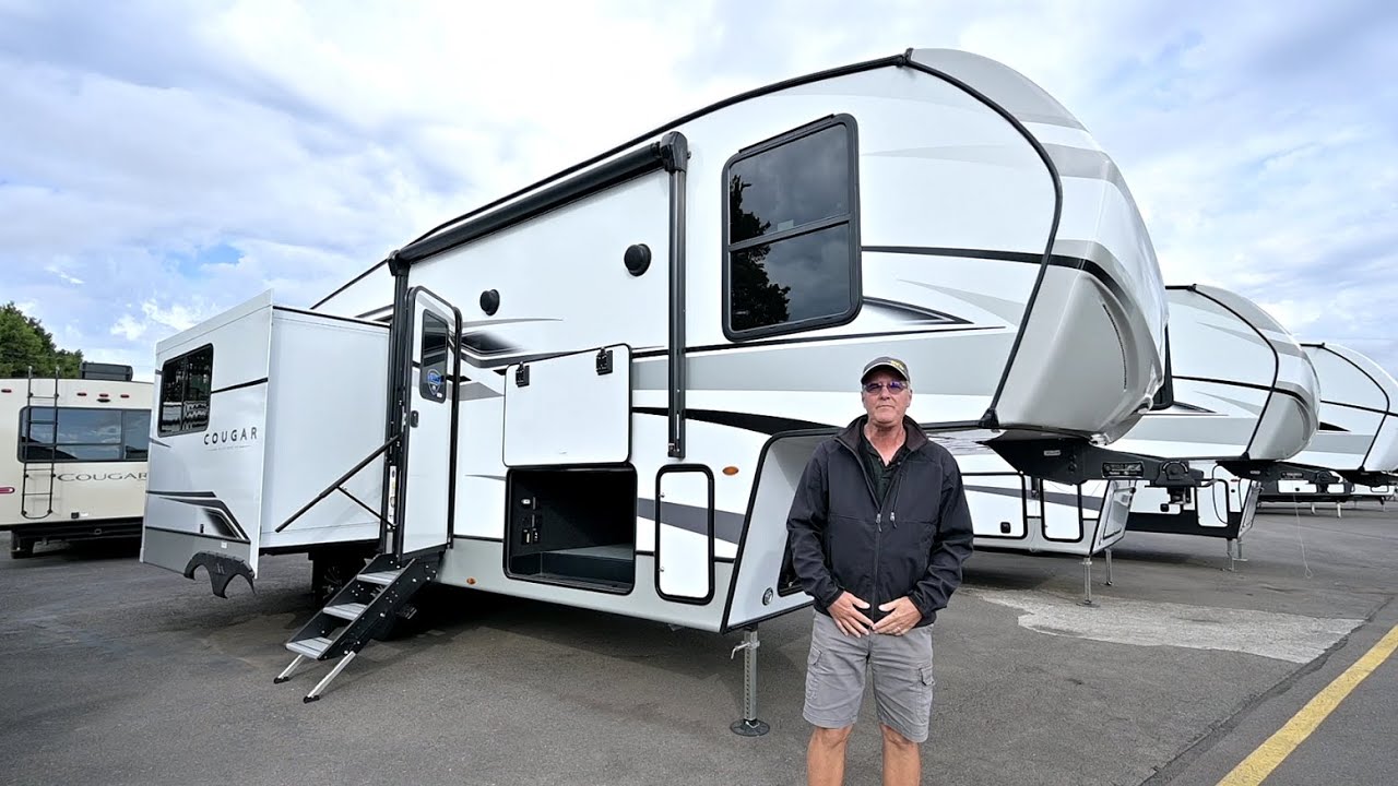 The RV Corral 2025 Keystone Cougar 27SGS Stock # NF1190