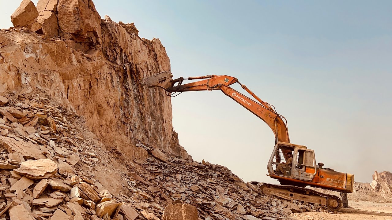 Excavator vs Massive Rocks 💥 | Extreme Heavy Equipment Crushing Power #excavator #mountains 