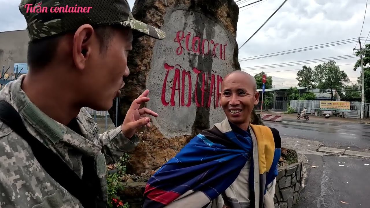 Монах-аскет, прошедший пешком через весь Вьетнам до Сайгона – великое благословение для Вьетнама ...