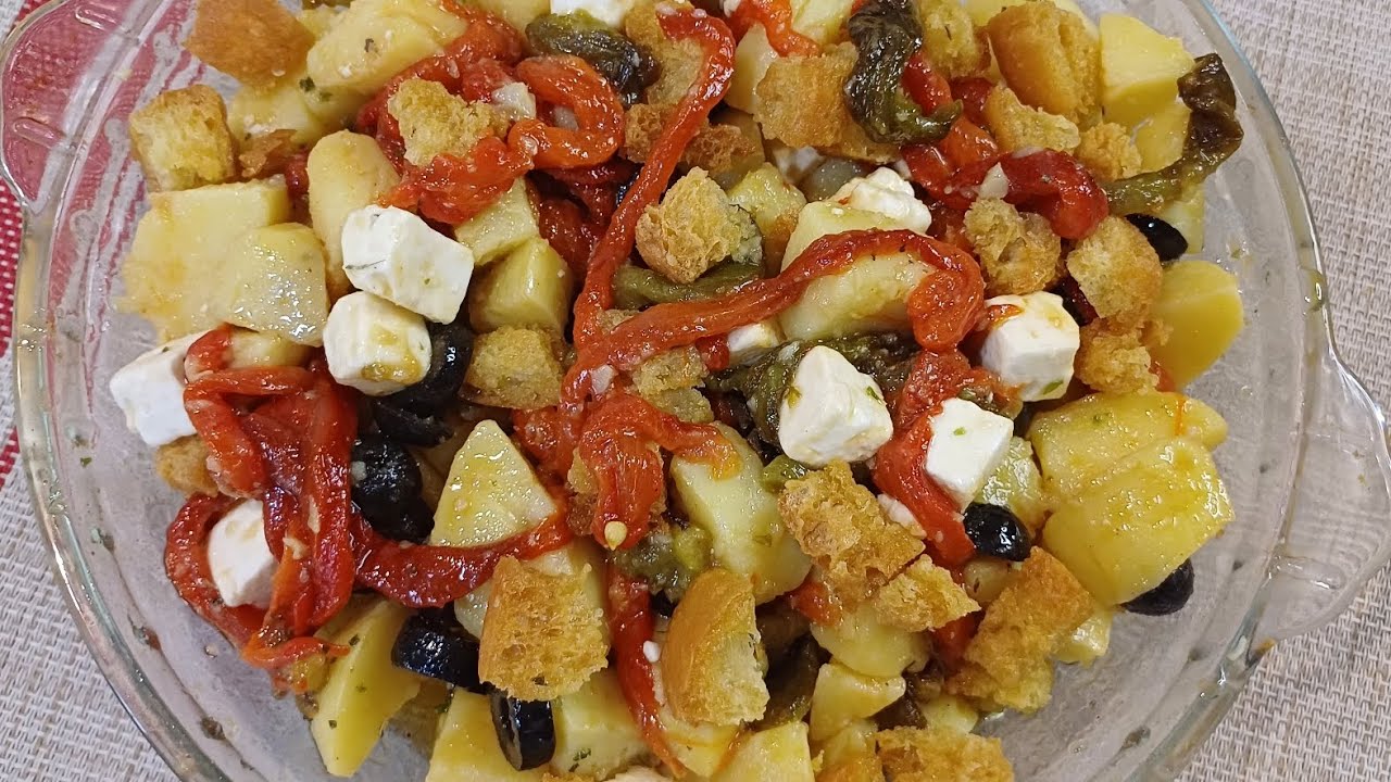 ENSALADA DE PATATAS, PIMIENTOS ASADOS Y QUESO FETA