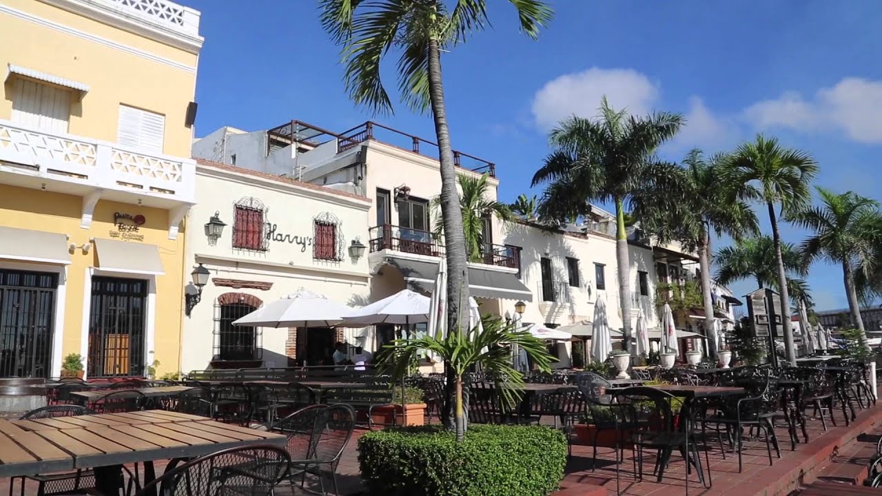 R&eacute;publique Dominicaine Saint Domingue Place Christophe Colomb / Dominican Republic  Place Colomb