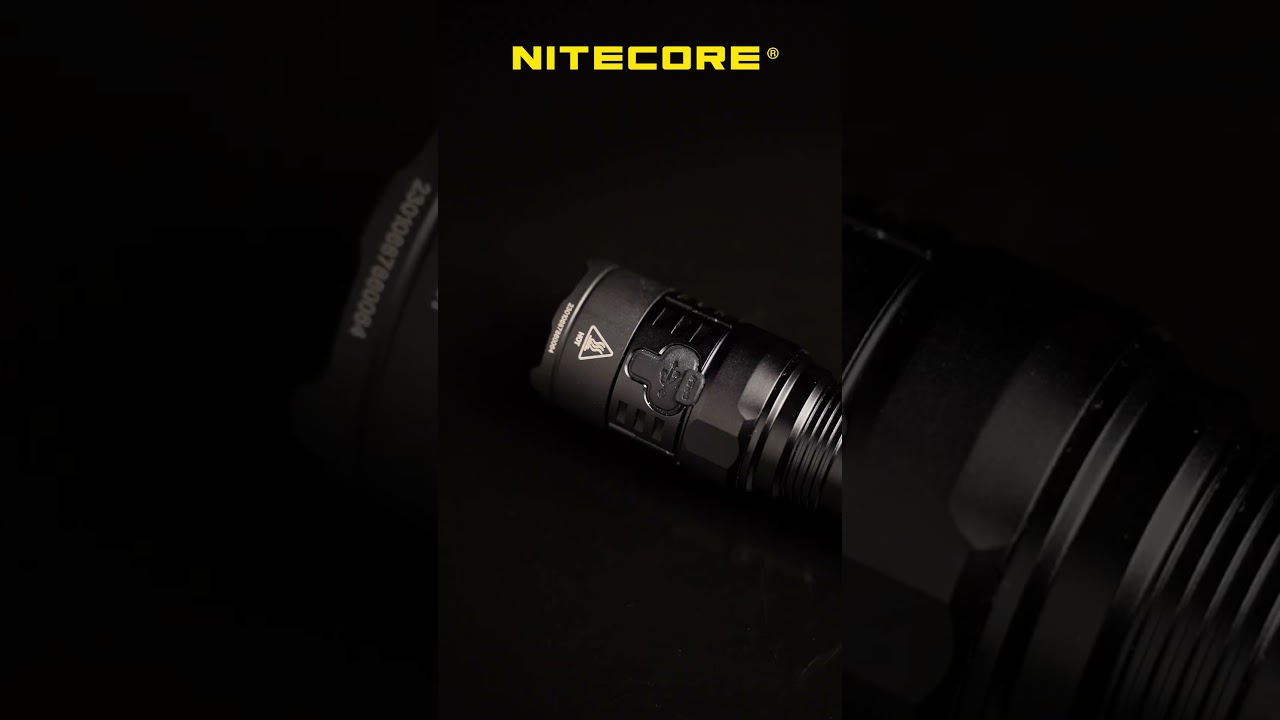 Nitecore P23i flashlight