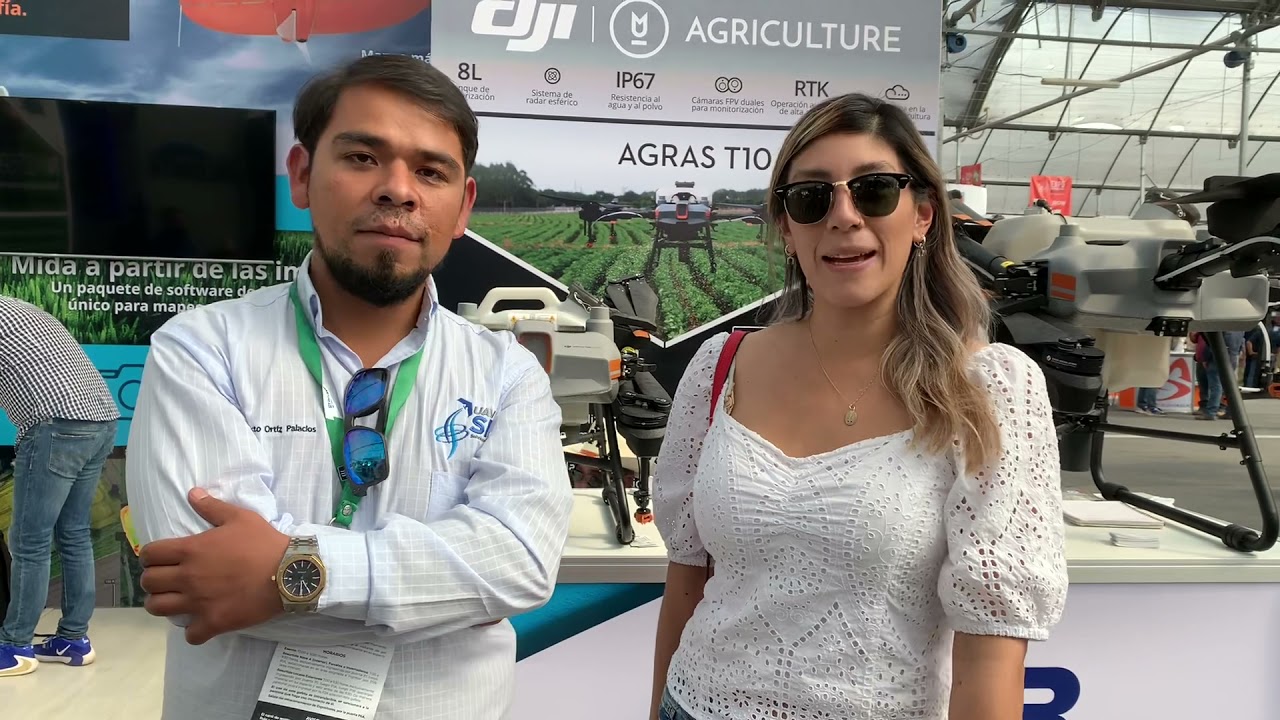 Viendo Drones Agrícolas AgrasT30 y T10 en la #ExpoAgroalimentaria #irapuato 2021