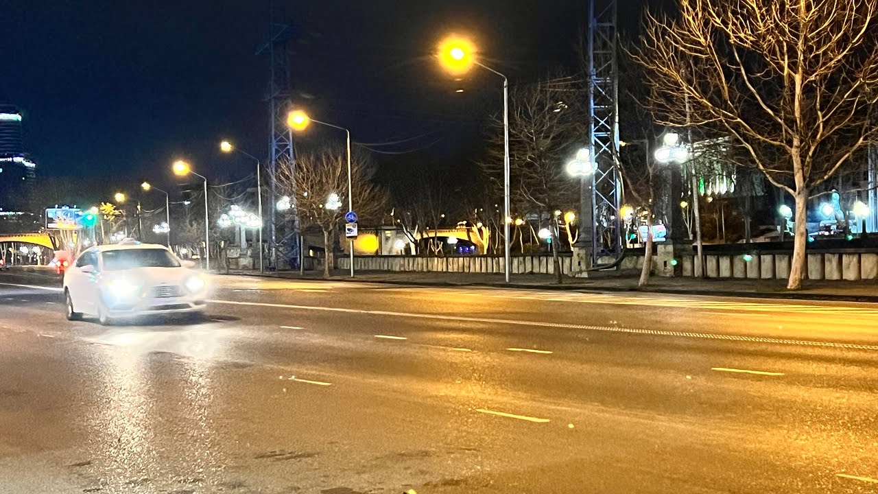 Тбилиси. В ожидании рассвета. С набережной по Ортачала в сторону станции метро «300 арагвинцев»
