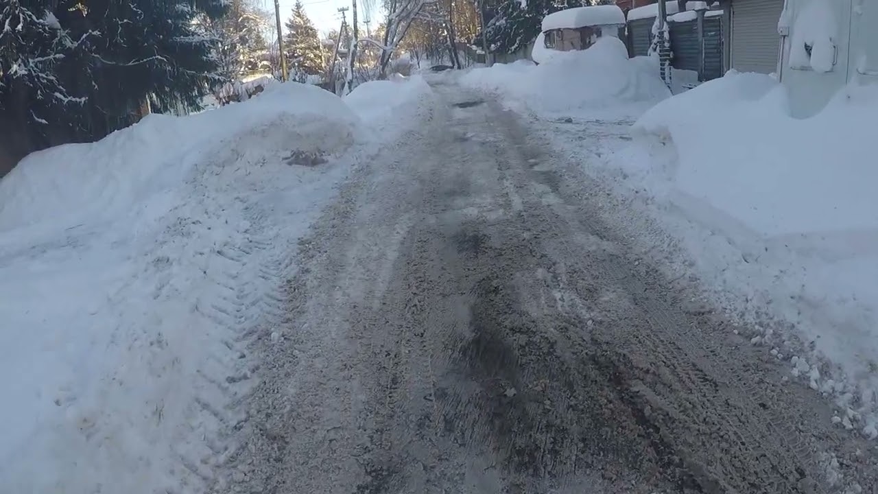 Снег конец января.