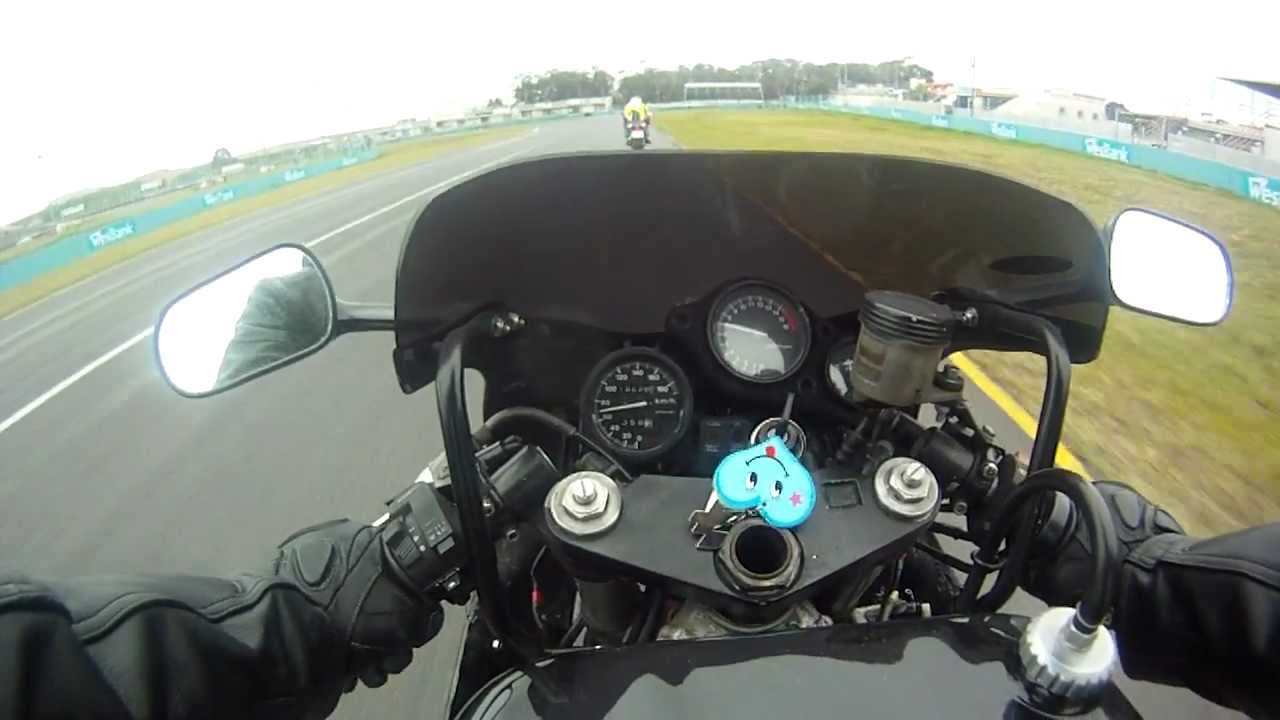 Honda VFR 400 Killarney Track Day Sesion 2