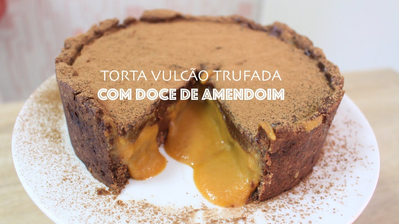 TORTA VULCÃO TRUFADA COM DOCE DE AMENDOIM #495 | Receitas da Mussinha