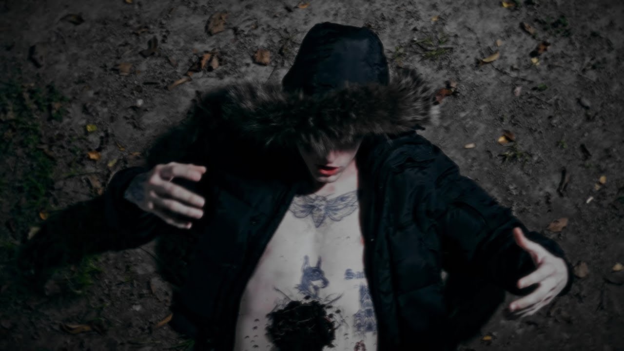 ËGO - DALLE TENEBRE COI VERMI