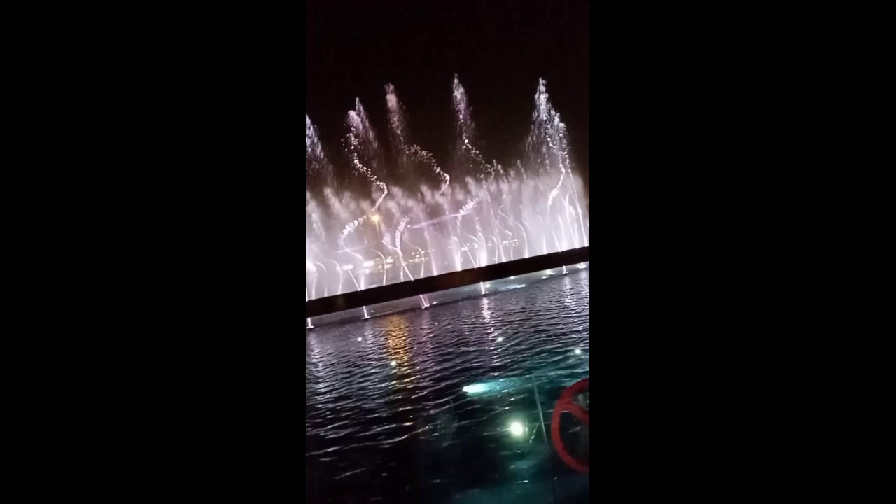 Amazing dancing fountain in Kuwait city