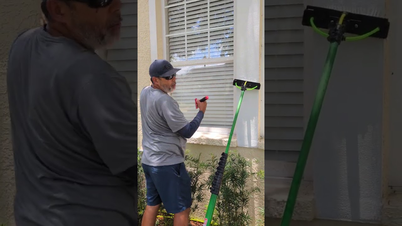 Superstar Window Cleaning Taking off hard water from windows