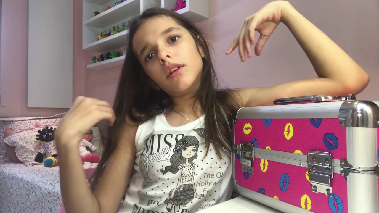 MOSTRANDO MALETA DE MAQUIAGEM COMPLETA