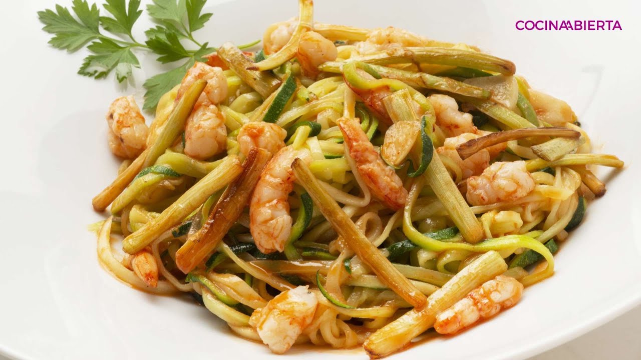 Receta de Espaguetis de calabacín // Pasta de calabacín con Joseba Arguiñano