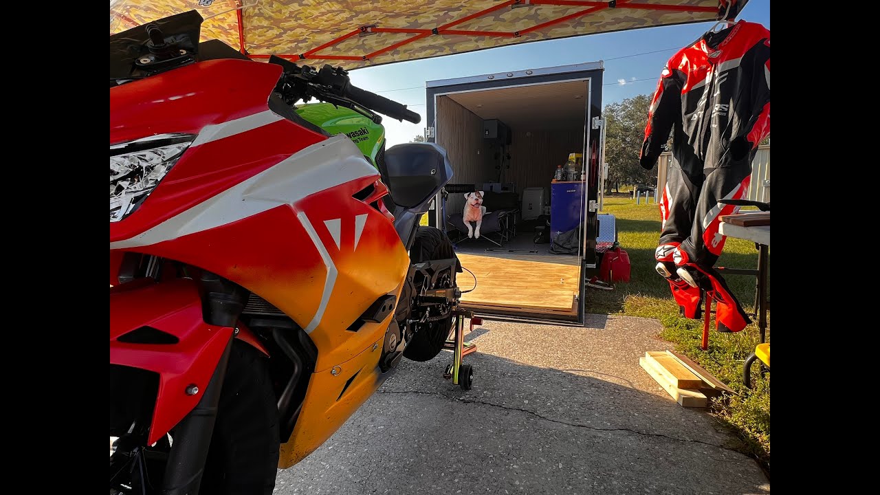 Jennings GP Ninja 400 -Thou Shalt Not Pass the Bigger Bikes